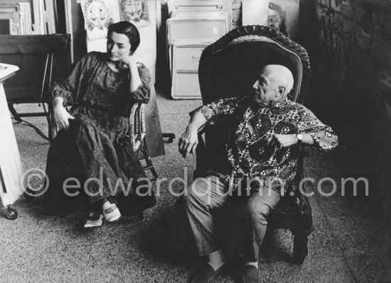 Pablo Picasso and Jacqueline. Mas Notre-Dame-de-Vie, Mougins 1967. - Photo by Edward Quinn