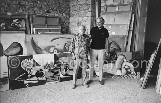 Pablo Picasso and Norman Granz, Jazz music impresario and collector. Mas Notre-Dame-de-Vie, Mougins 1967. - Photo by Edward Quinn