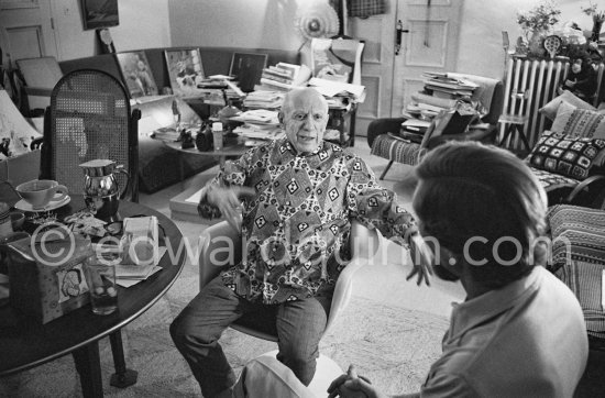 Pablo Picasso and his printer Piero Crommelynck. Mas Notre-Dame-de-Vie, Mougins 1967. - Photo by Edward Quinn