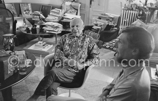 Pablo Picasso and his printer Piero Crommelynck. Mas Notre-Dame-de-Vie, Mougins 1967. - Photo by Edward Quinn