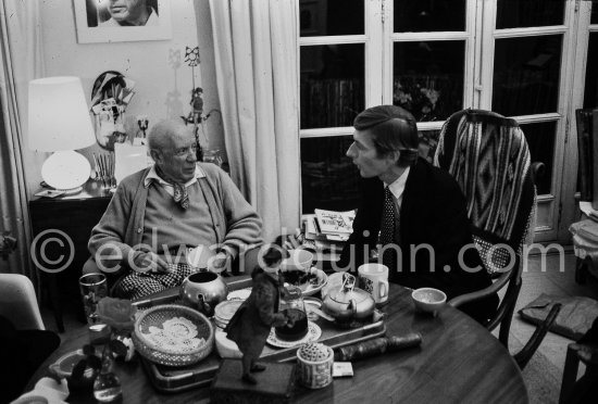 Pablo Picasso and Aldo Crommelynck. Mas Notre-Dame-de-Vie, Mougins 1969. - Photo by Edward Quinn