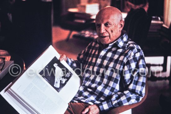 Pablo Picasso at Mas Notre-Dame-de-Vie, Mougins 1970. - Photo by Edward Quinn