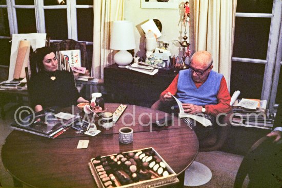Pablo Picasso and Jacqueline. Mas Notre-Dame-de-Vie, Mougins 1970. - Photo by Edward Quinn
