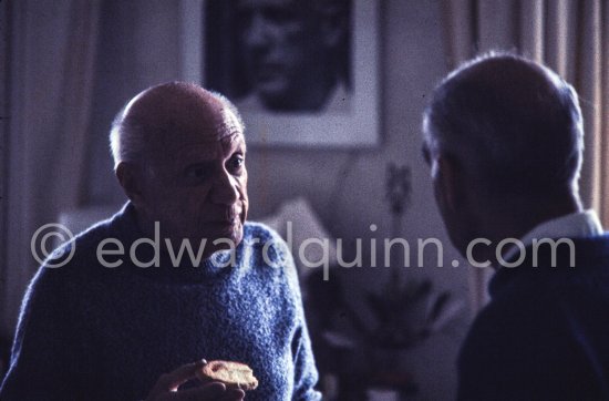 Pablo Picasso at Mas Notre-Dame-de-Vie, talking with not yet identified person. Mougins Nov. 1971. - Photo by Edward Quinn