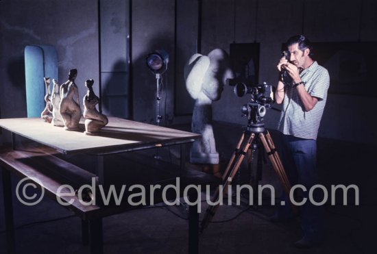 Edward Quinn filming for his documentary on Pablo Picasso. Musée Pablo Picasso, Antibes 1972. Unknown photographer - Photo by Edward Quinn