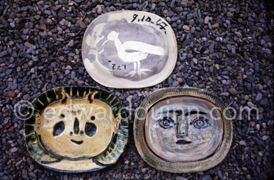 Ceramics photographed 1972 for the book: Ramié, Georges. "Céramique de Pablo Picasso", Cercle d'art, Paris 1974. - Photo by Edward Quinn