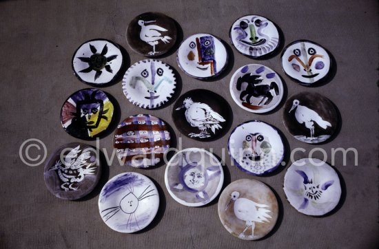 Ceramics photographed 1972 for the book: Ramié, Georges. "Céramique de Pablo Picasso", Cercle d'art, Paris 1974. - Photo by Edward Quinn
