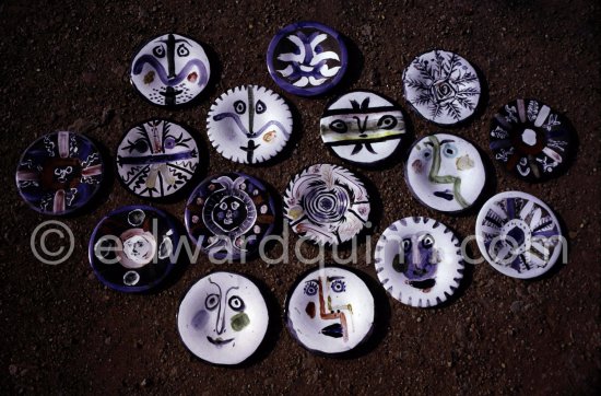 Ceramics photographed 1972 for the book: Ramié, Georges. "Céramique de Pablo Picasso", Cercle d'art, Paris 1974. - Photo by Edward Quinn