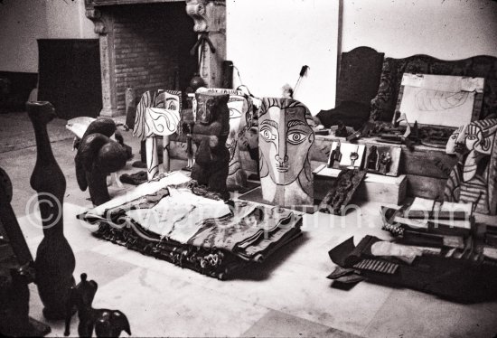 Studio de la sculpture. Ground floor, Mas Notre-Dame-de-Vie, Mougins 1974. (Photographed after Pablo Picasso’s death.) - Photo by Edward Quinn