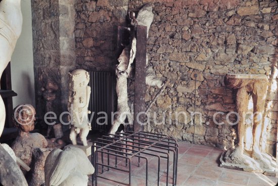 Studio de la sculpture. Ground floor, Mas Notre-Dame-de-Vie, Mougins 1974. (photographed after Pablo Picasso's death) - Photo by Edward Quinn