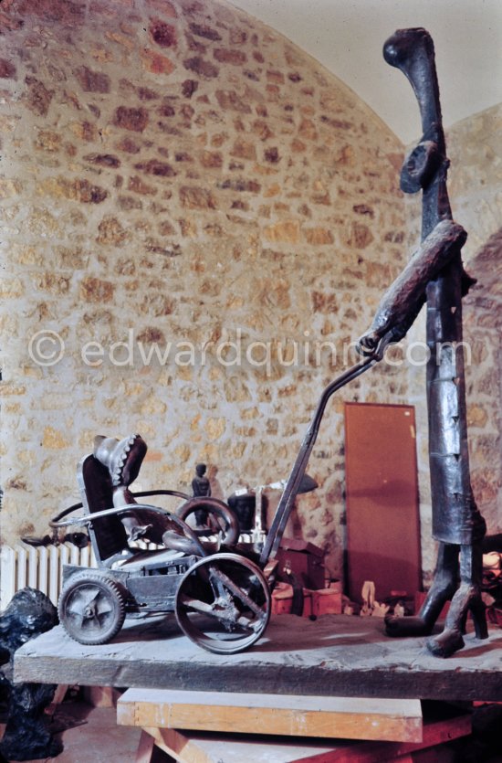 Studio de la sculpture. Ground floor, Mas Notre-Dame-de-Vie, Mougins 1974. (photographed after Pablo Picasso's death) - Photo by Edward Quinn