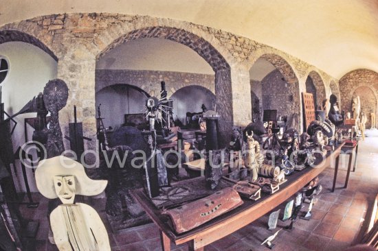 Studio de la sculpture. Ground floor, Mas Notre-Dame-de-Vie, Mougins 1974. (photographed after Pablo Picasso's death) - Photo by Edward Quinn