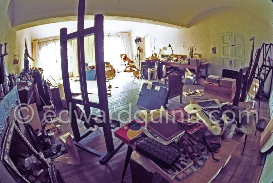 Mas Notre-Dame-de-Vie, Mougins 1974. (Photographed after Pablo Picasso’s death.) - Photo by Edward Quinn