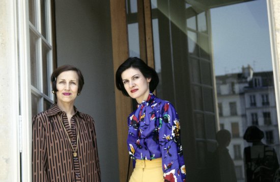 Françoise Gilot and her daughter Paloma Picasso. Picasso Museum Paris (Musée national Picasso Paris), located in the Marais Quarter. Paris 1985. - Photo by Edward Quinn