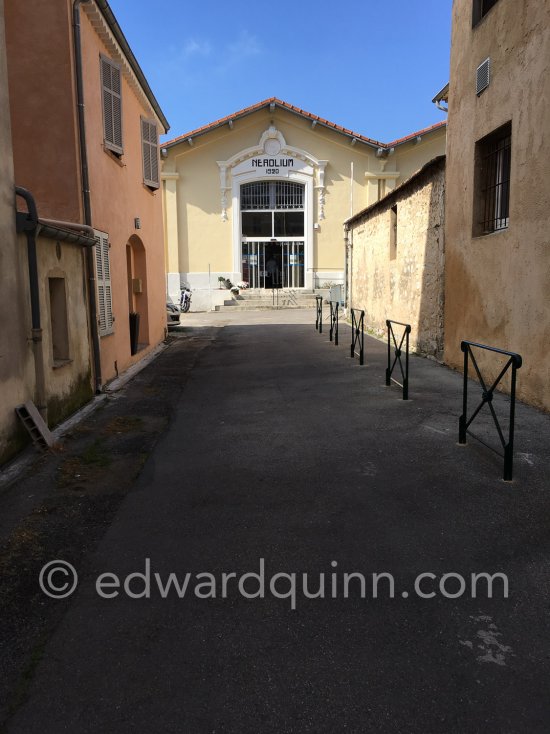 Nérolium (see also Pic551489), Vallauris 2017. The ceramic exhibitions were held from 1946. The agricultural cooperative Nérolium was a distillery. Its name came from néroli, essential oil from the distillation of the flower of the bitter orange blossom once in a year in May. - Photo by Edward Quinn