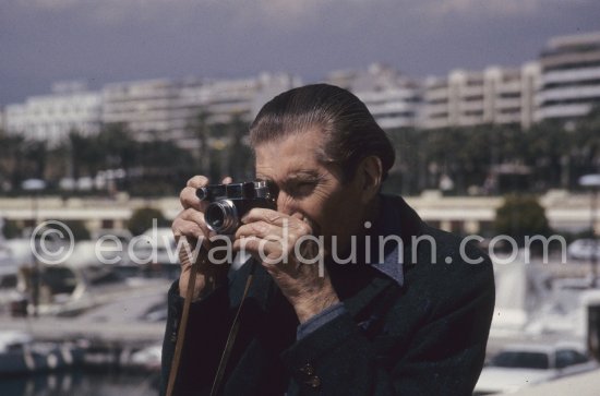 Edward Quinn with his Leica M3, Cannes 1994. Foto Heinz Bütler - Photo by Edward Quinn
