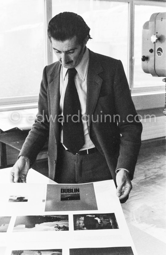 Edward Quinn. Printing of "James Joyce\'s Dublin" at Vontobel Druck AG, Feldmeilen, Switzerland 1973. Photo Wolfgang Frei - Photo by Edward Quinn
