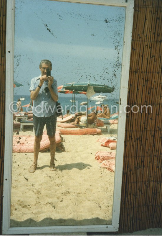 Edward Quinn, self-portrait. Saint-Tropez. About 1985. - Photo by Edward Quinn