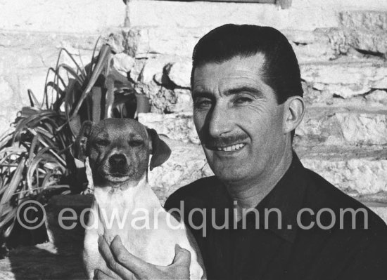 Edward Quinn and his mixed-breed Spotty at his home, Bv. de l\'observatoire, Nice 1955. - Photo by Edward Quinn