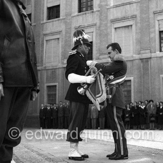 Prince Rainier. Award ceremony In the courtyard of the Royal Palace. Fête Nationale, Monaco 1954. - Photo by Edward Quinn