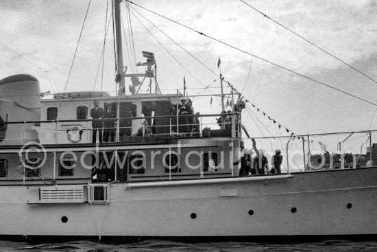 Grace Kelly on the yacht Deo Juvante II of Prince Rainier, coming ashore from the liner S.S. Constitution, which brought her to Monaco for her marriage. Monaco 1956. - Photo by Edward Quinn