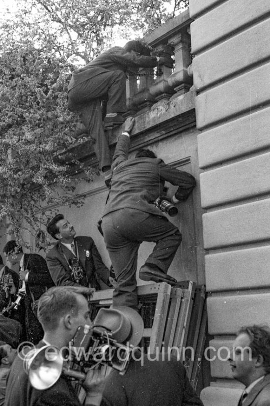 Photographers. Wedding of Grace Kelly and Prince Rainier. Monte Carlo, 1956 - Photo by Edward Quinn