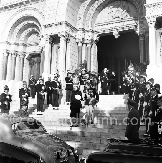 Monégasque Fête Nationale, in front of cathedral, Monaco-Ville 1956. (Grace Kelly) - Photo by Edward Quinn