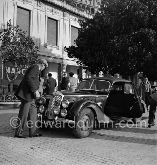 N° 230 Brinkman / Johnson on Riley RMA. Rallye Monte Carlo 1951. - Photo by Edward Quinn