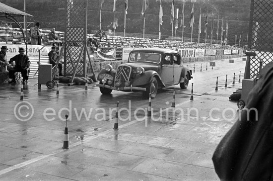 N° 273 Tabur / Delaroche on Citroën Traction Avant 15 six undergoing the breaking and starting test. Cars will have to accelerate as fast as possible for 200 metres from a standing start, and then pull up in the shortest possible distance, for the cars have to keep a line between the axles. Rallye Monte Carlo 1951. - Photo by Edward Quinn