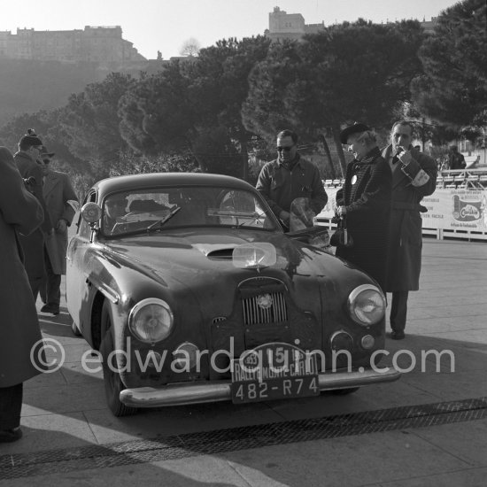 N° 15 Becquart / Ziegler on Farina-bodied FHC Jowett Jupiter. Rallye Monte Carlo 1953. - Photo by Edward Quinn