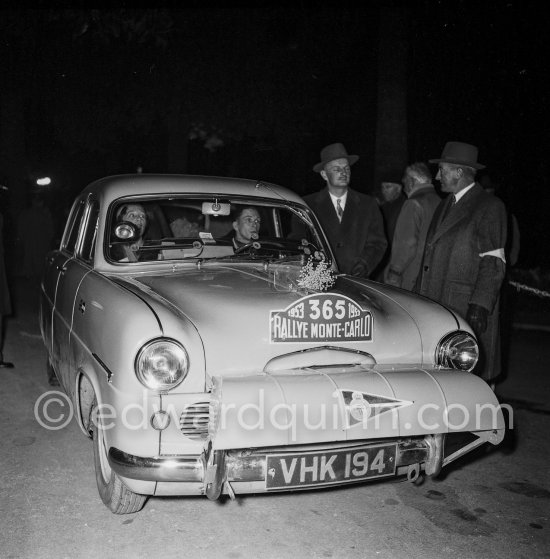 N° 365 Gatsonides – Worledge Ford Zephyr (2300 cm3). Winner Rallye Monte Carlo 1953. - Photo by Edward Quinn