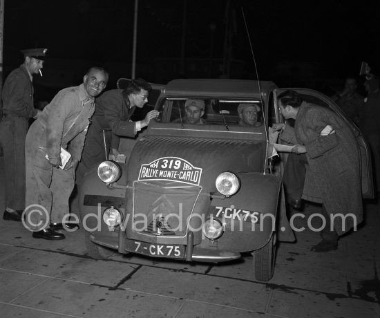 N° 319 Michel Berbier / Jacques Duvey on Citroën 2CV A. Rallye Monte Carlo 1954. - Photo by Edward Quinn