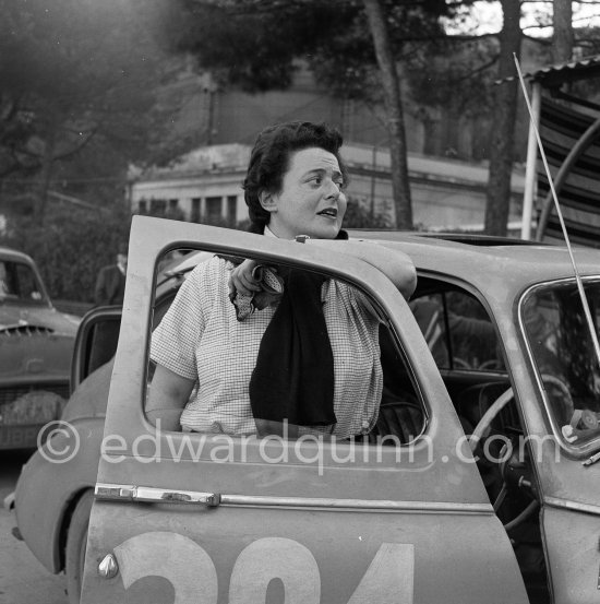 N° 284 Van Damm with Anne Halm, Sunbeam Mk III. Monte Carlo Rally 1956. - Photo by Edward Quinn