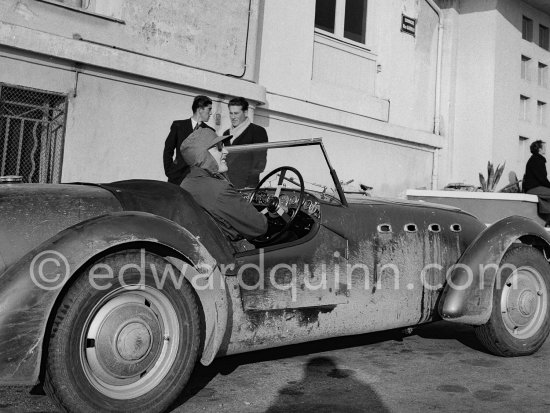 No 110, 1949 Healey Silverstone. 13. Rallye Paris – Saint-Raphaël Féminin 1952. Saint-Raphaël 1952. - Photo by Edward Quinn