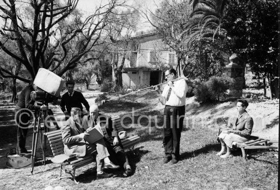 Jean Renoir talks to Huw Wheldon about his father, the painter Auguste Renoir. BBC program Monitor, episode Father and Son. At Domaine des Collettes, the estate of the Renoir family. Cagnes-sur-Mer 1962. - Photo by Edward Quinn