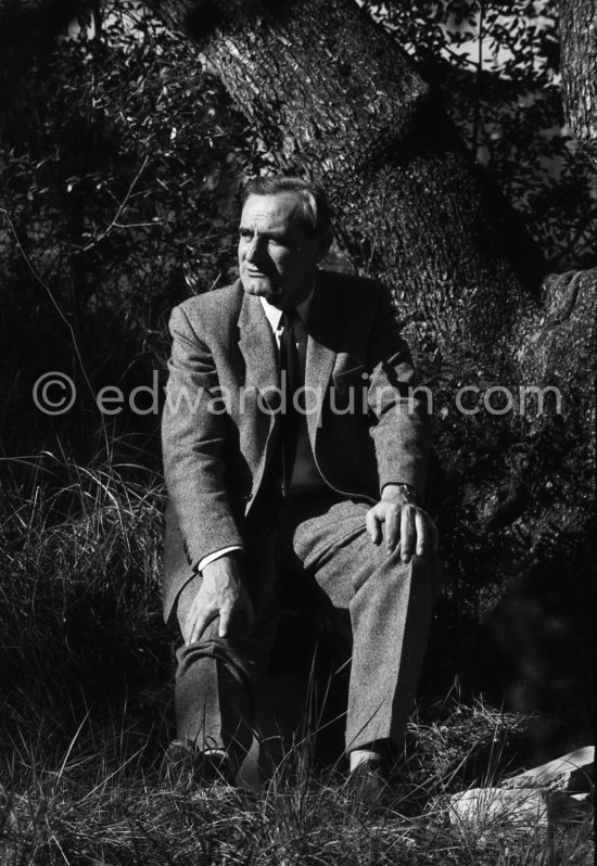 Welsh broadcaster and BBC executive Huw Wheldon during filming with Jean Renoir for BBC BBC arts magazine program Monitor, episode Father and Son. At Domaine des Collettes, the estate of the Renoir family. Cagnes-sur-Mer 1962. - Photo by Edward Quinn