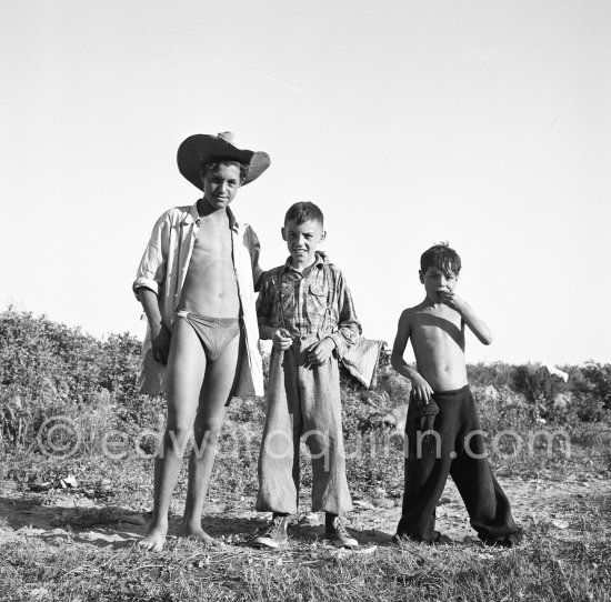 Gypsies on the occasion of the yearly pilgrimage and festival of the Gypsies in honor of Saint Sara, Saintes-Maries-de-la-Mer in 1953. - Photo by Edward Quinn