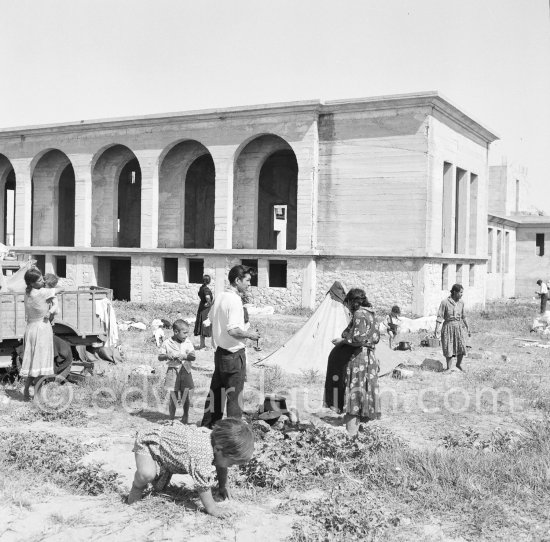 Gypsies on the occasion of the yearly pilgrimage and festival of the Gypsies in honor of Saint Sara, Saintes-Maries-de-la-Mer in 1953. - Photo by Edward Quinn