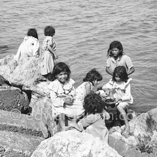 Gypsies on the occasion of the yearly pilgrimage and festival of the Gypsies in honor of Saint Sara, Saintes-Maries-de-la-Mer in 1953. - Photo by Edward Quinn