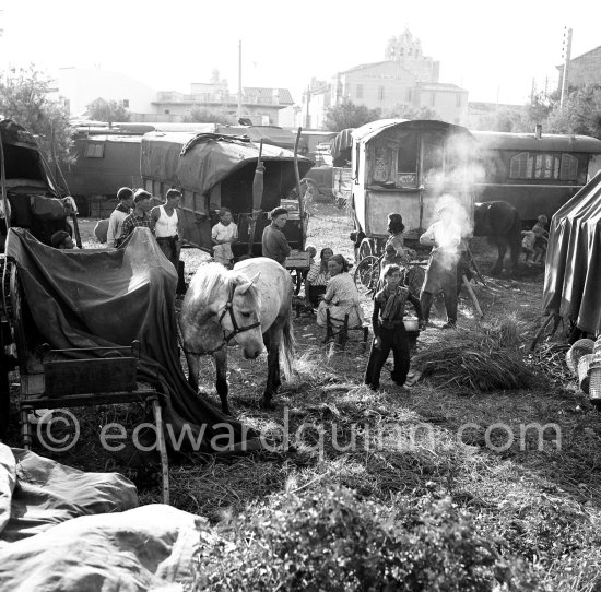 Gypsies on the occasion of the yearly pilgrimage and festival of the Gypsies in honor of Saint Sara, Saintes-Maries-de-la-Mer in 1953. - Photo by Edward Quinn