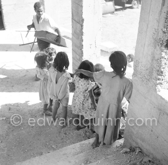 Gypsies on the occasion of the yearly pilgrimage and festival of the Gypsies in honor of Saint Sara, Saintes-Maries-de-la-Mer in 1953. - Photo by Edward Quinn