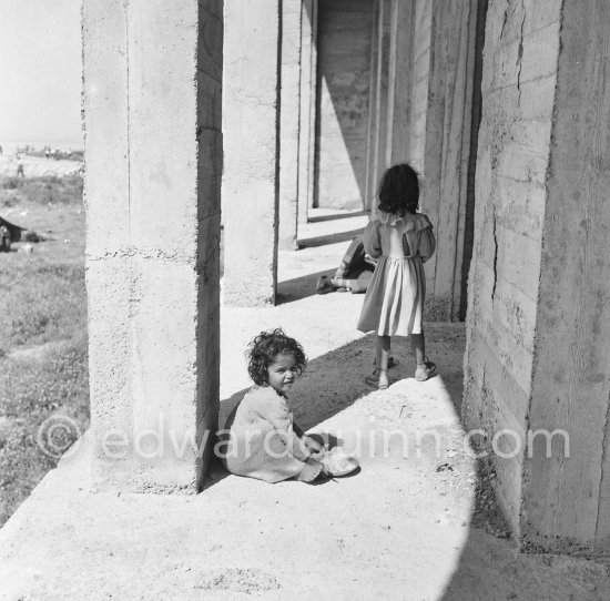 Gypsies on the occasion of the yearly pilgrimage and festival of the Gypsies in honor of Saint Sara, Saintes-Maries-de-la-Mer in 1953. - Photo by Edward Quinn