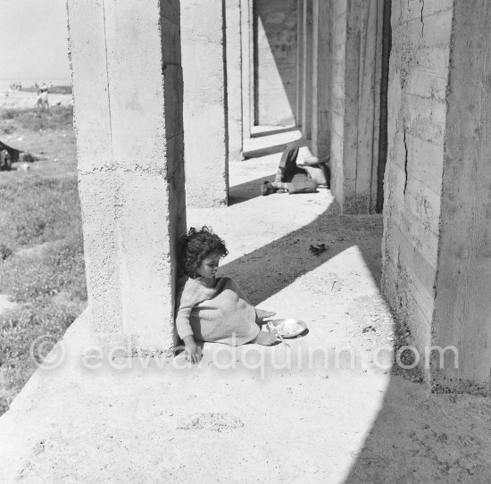 Gypsies on the occasion of the yearly pilgrimage and festival of the Gypsies in honor of Saint Sara, Saintes-Maries-de-la-Mer in 1953. - Photo by Edward Quinn