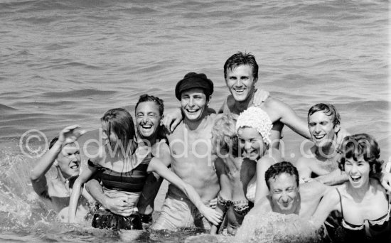 Gunter Sachs and friends. Saint-Tropez 1961. - Photo by Edward Quinn