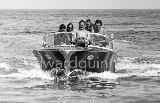 Gunter Sachs and friends on a Riva boat. Saint-Tropez 1961. - Photo by Edward Quinn