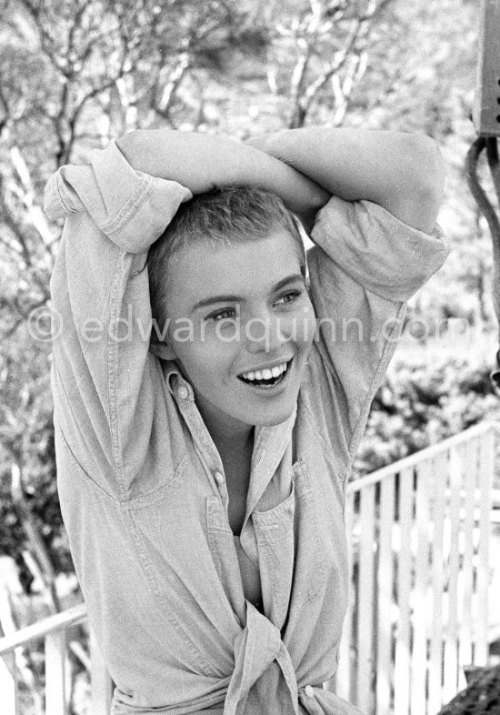 Jean Seberg, one of the principal actors (as Cécile) 1957 at Le Lavandou for the shooting of "Bonjour Tristesse", film by Otto Preminger. - Photo by Edward Quinn