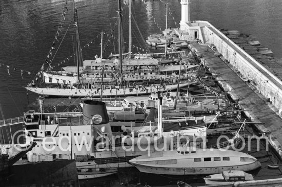 - Photo by Edward Quinn