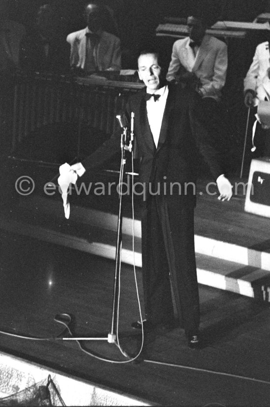 Frank Sinatra in performance during the gala at the Sporting d\'Eté, Monte Carlo 1958. - Photo by Edward Quinn