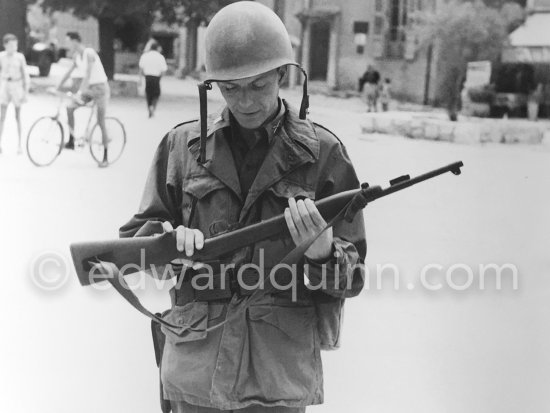 Lt. Sam Loggins (Frank Sinatra) on the set of the film "Kings Go Forth" in the village of Tourrettes-sur-Loup, 1957. - Photo by Edward Quinn