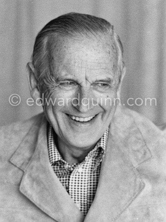 Graham Sutherland at his La Villa Blanche. Menton 1974 - Photo by Edward Quinn